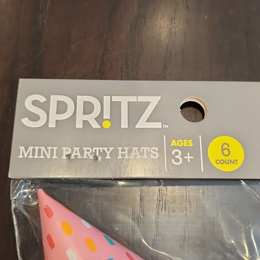 SPRITZ mini party hats, s/6 NEW